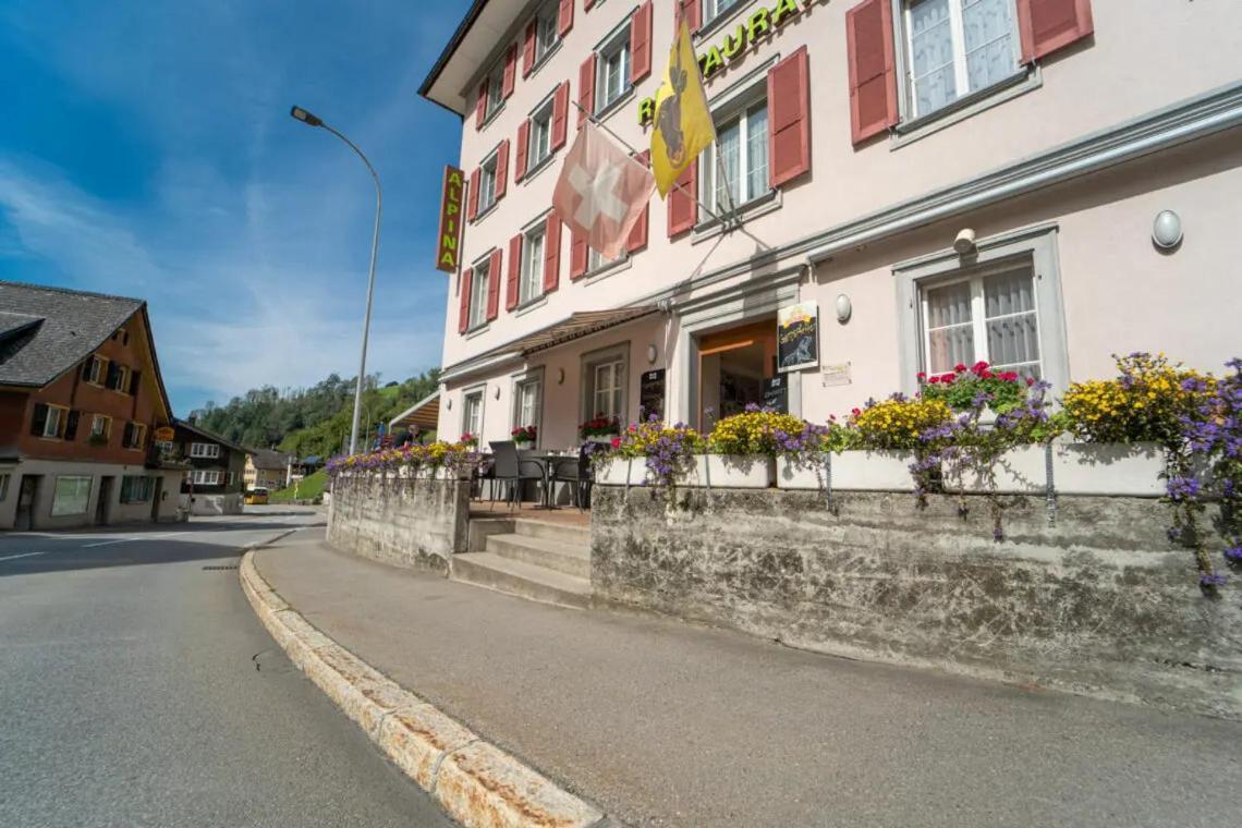 Hotel Alpina Unterschächen Zewnętrze zdjęcie